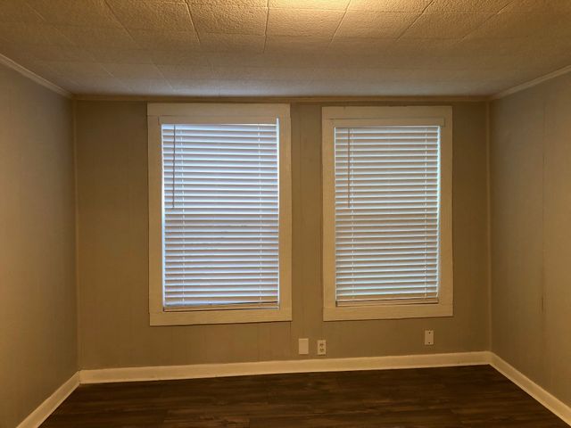 1310 S 5th Street, Bonham, TX 75418