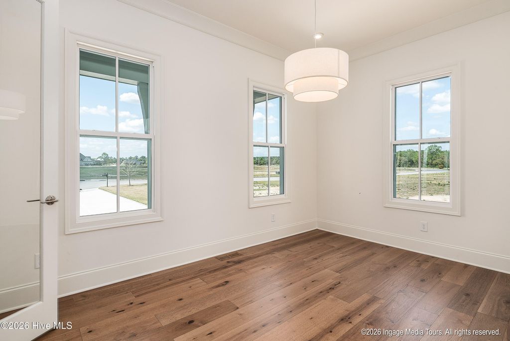 Image 8 of property listing at 11 Sunflower Court, Snow Hill, NC 28580