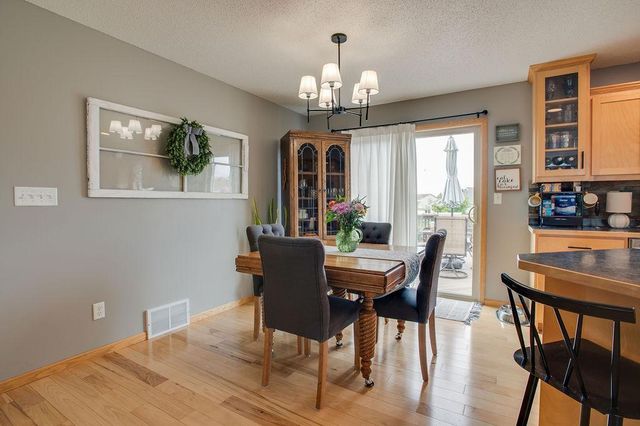 1087 Parkway Lane, West Fargo, ND 58078