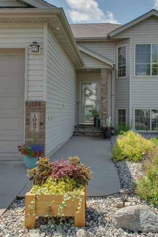 1087 Parkway Lane, West Fargo, ND 58078