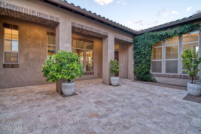 6445 W Triangle Cross Way, Marana, AZ 85658