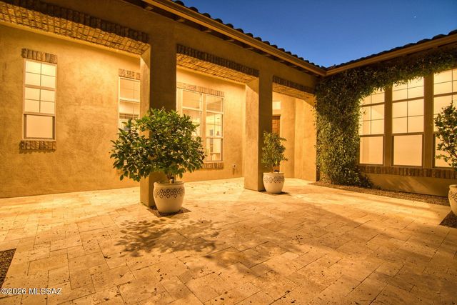 6445 W Triangle Cross Way, Marana, AZ 85658