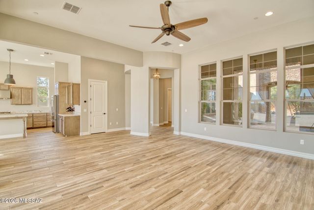 6445 W Triangle Cross Way, Marana, AZ 85658