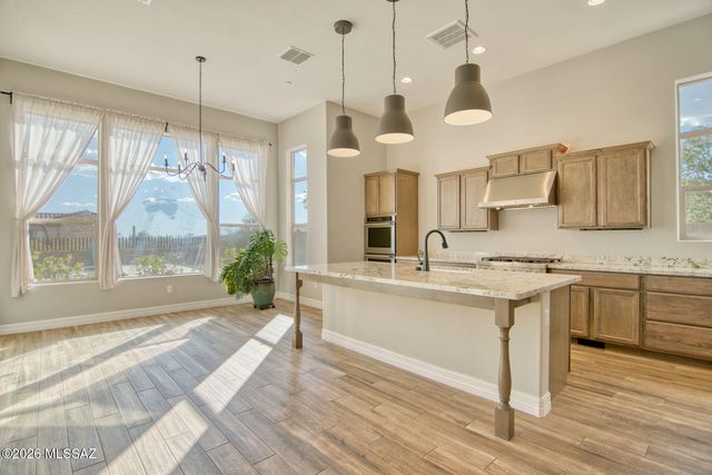 6445 W Triangle Cross Way, Marana, AZ 85658