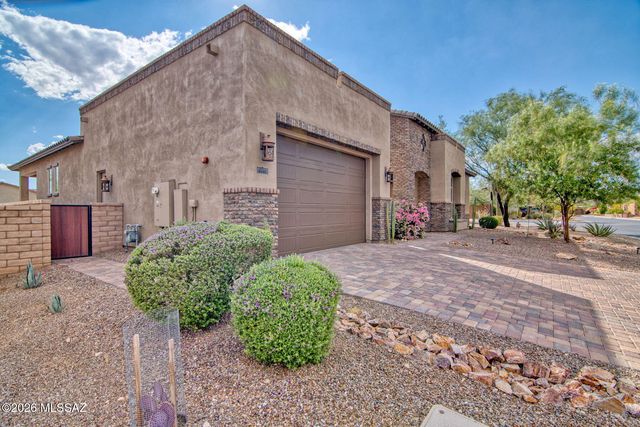 6445 W Triangle Cross Way, Marana, AZ 85658