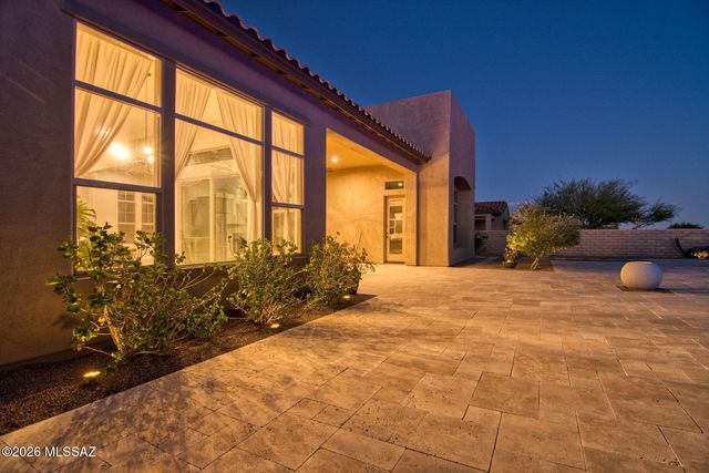 6445 W Triangle Cross Way, Marana, AZ 85658