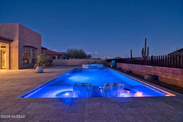 6445 W Triangle Cross Way, Marana, AZ 85658