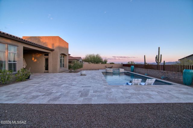 6445 W Triangle Cross Way, Marana, AZ 85658