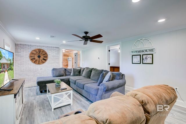 120 WALKER Street, Monroeville, AL 36460