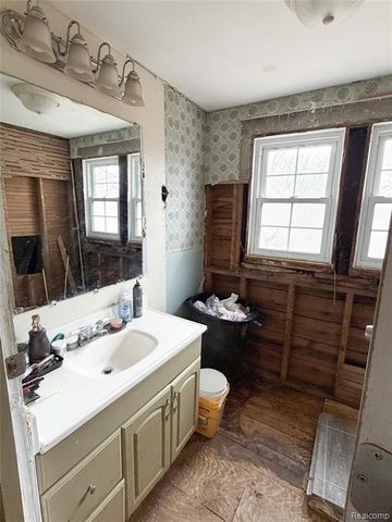 1506 Gainey Avenue, Flint, MI 48503