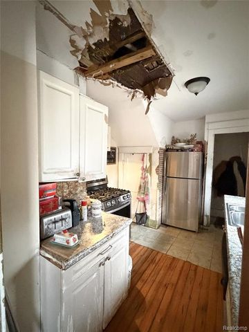 1506 Gainey Avenue, Flint, MI 48503