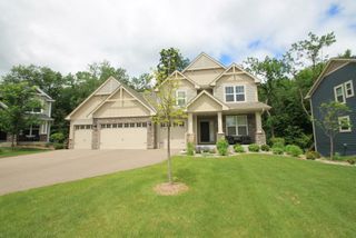 16810 51st Place N, Plymouth, MN 55446