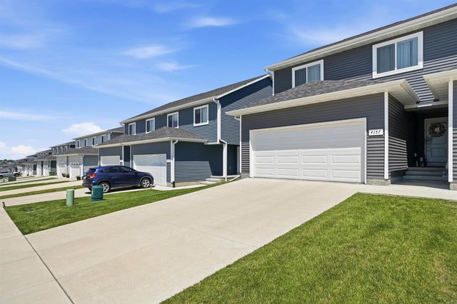 4157 Omaha Avenue, Waterloo, IA 50702