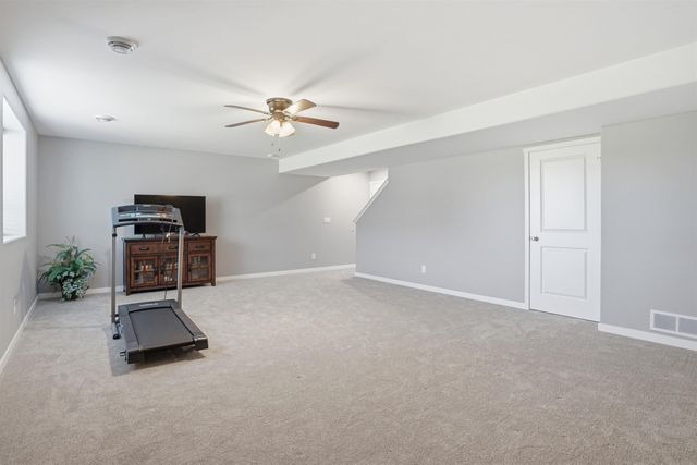 4157 Omaha Avenue, Waterloo, IA 50702