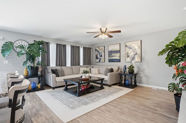 4157 Omaha Avenue, Waterloo, IA 50702