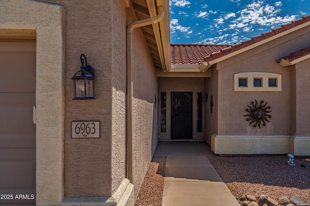 6963 S NANTUCKET Street, Chandler, AZ 85249