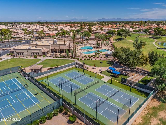 6963 S NANTUCKET Street, Chandler, AZ 85249