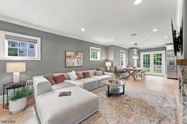 224 N Chestnut St, Westfield Town, NJ 07090