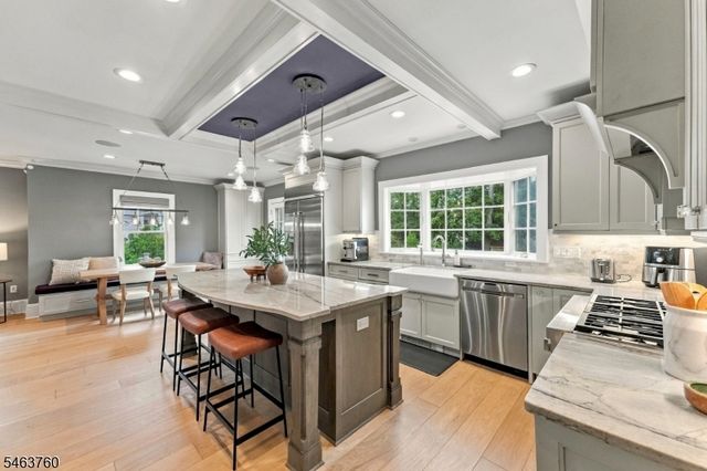 224 N Chestnut St, Westfield Town, NJ 07090