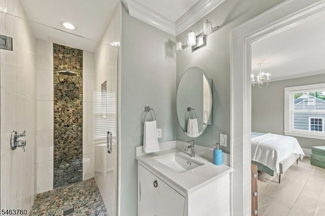 224 N Chestnut St, Westfield Town, NJ 07090