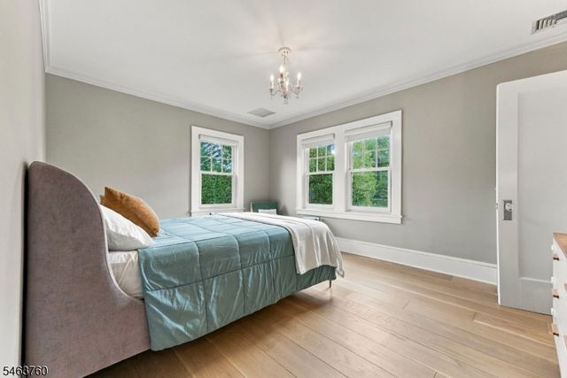 224 N Chestnut St, Westfield Town, NJ 07090