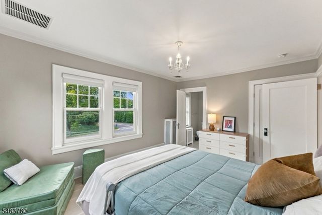224 N Chestnut St, Westfield Town, NJ 07090