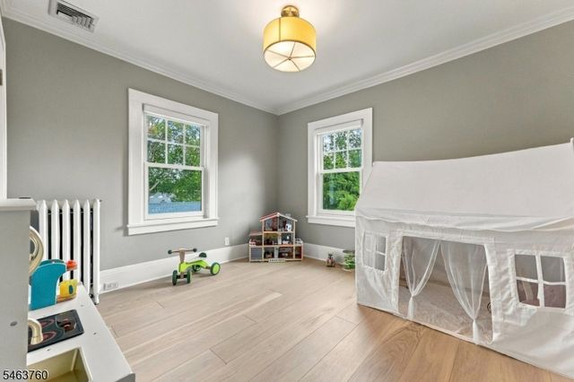 224 N Chestnut St, Westfield Town, NJ 07090