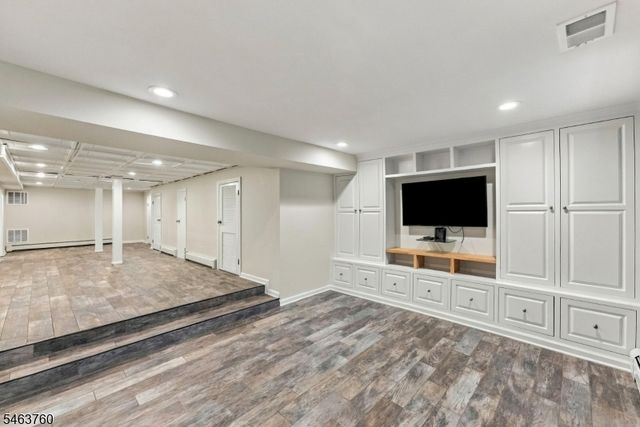 224 N Chestnut St, Westfield Town, NJ 07090