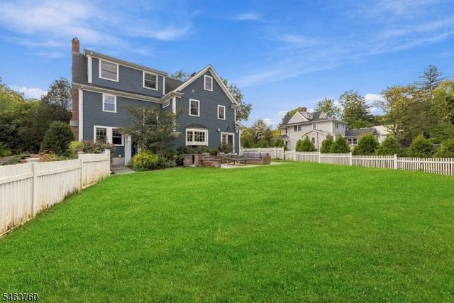 224 N Chestnut St, Westfield Town, NJ 07090