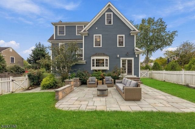 224 N Chestnut St, Westfield Town, NJ 07090