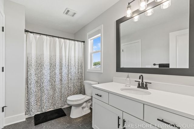 13059 Pine Glen Drive, Grand Haven Twp, MI 49417
