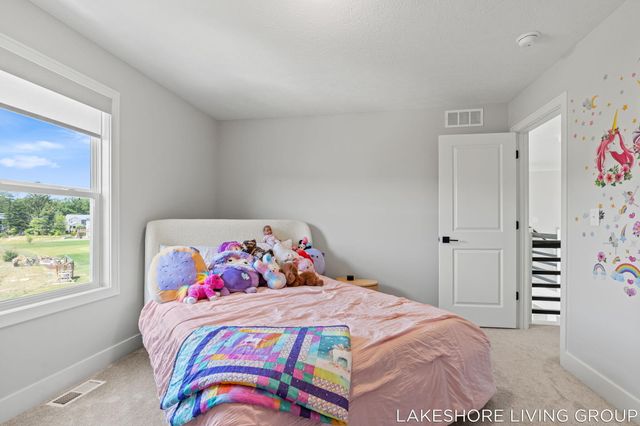 13059 Pine Glen Drive, Grand Haven Twp, MI 49417