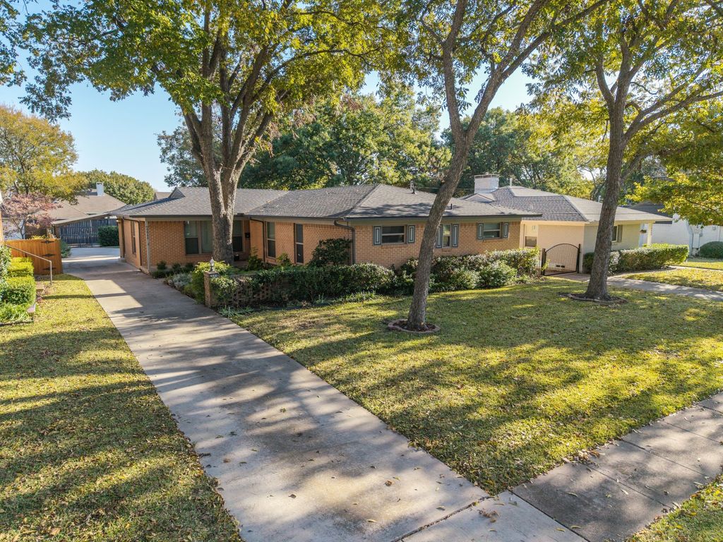 6660 Santa Anita Drive, Dallas, TX 75214