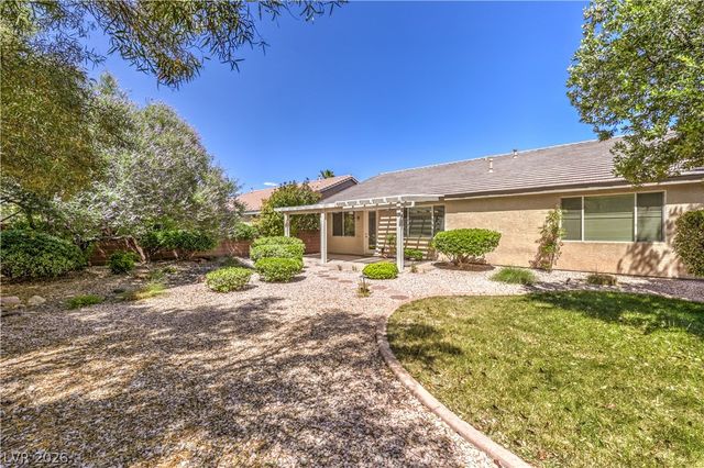 3713 Spring Shadow Road, Las Vegas, NV 89129