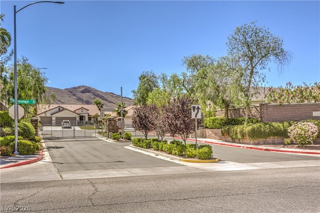 3713 Spring Shadow Road, Las Vegas, NV 89129