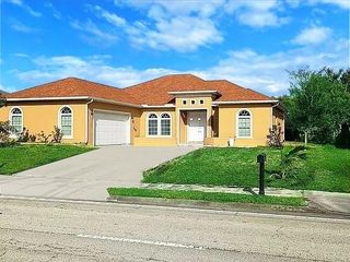 1711 SE Airoso Blvd, Port St Lucie, FL 34984