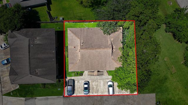 4021 Briar Hollow Drive, Dickinson, TX 77539