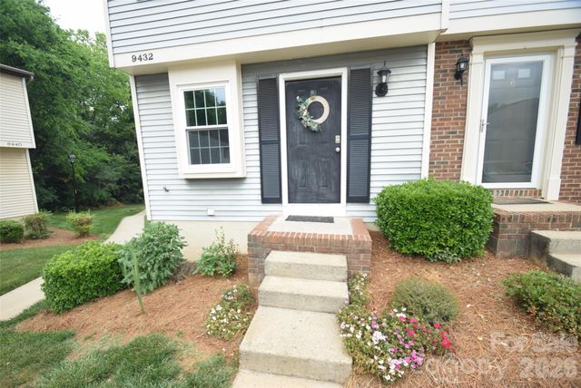 9432 Lexington Circle A, Charlotte, NC 28213