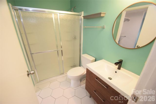 9432 Lexington Circle A, Charlotte, NC 28213