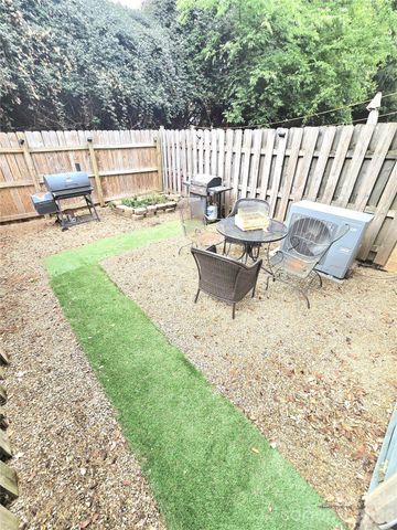 9432 Lexington Circle A, Charlotte, NC 28213