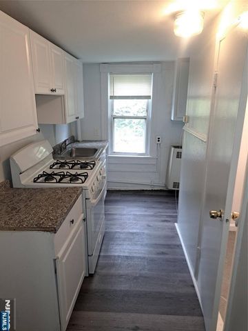 163-165 Central Avenue 2W, Hackensack, NJ 07601