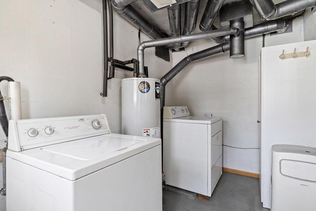 1330 Mayflower AVENUE, Sheboygan, WI 53083