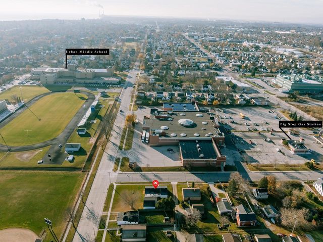 1330 Mayflower AVENUE, Sheboygan, WI 53083