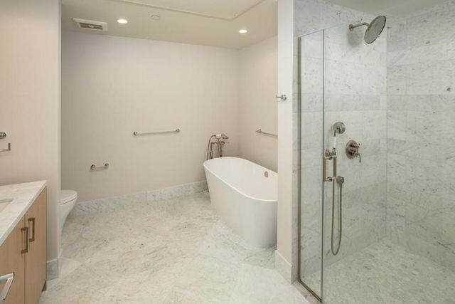 450 FIRST 208, Los Altos, CA 94022