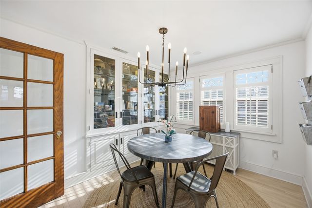 2249 Grande Avenue SE, Cedar Rapids, IA 52403