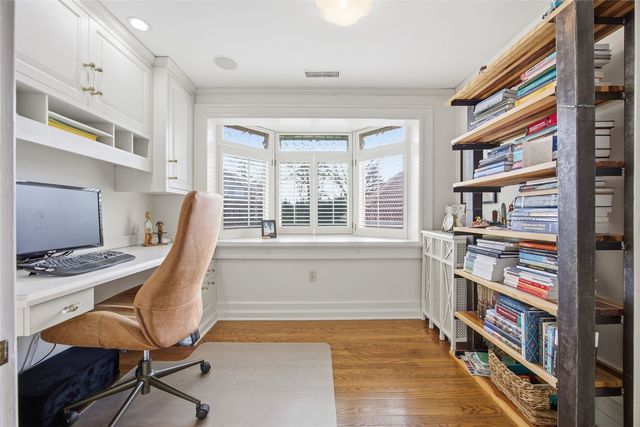 2249 Grande Avenue SE, Cedar Rapids, IA 52403