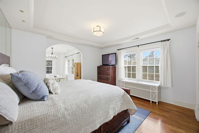 2249 Grande Avenue SE, Cedar Rapids, IA 52403