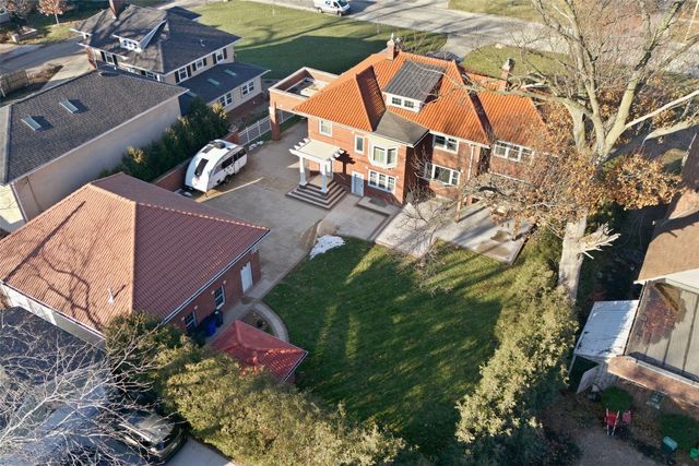 2249 Grande Avenue SE, Cedar Rapids, IA 52403