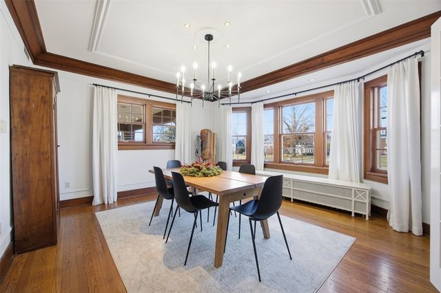 2249 Grande Avenue SE, Cedar Rapids, IA 52403