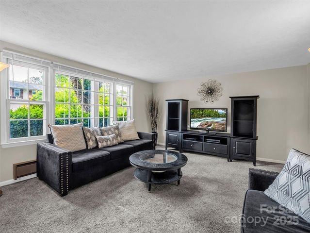 65 Brookside Drive 35, Hendersonville, NC 28792